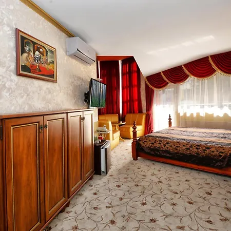 Zodiak Hotel 3*